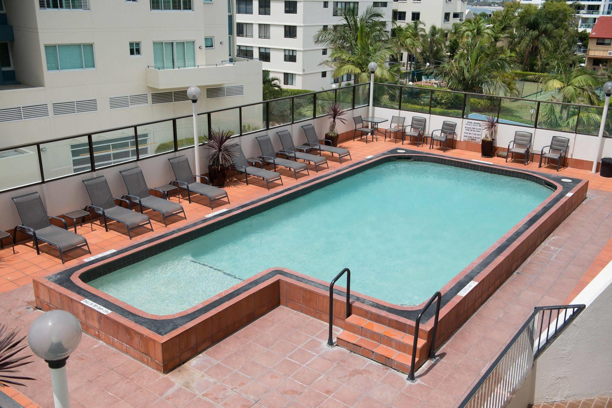 Sandy Point Beach Resort Gold Coast Bagian luar foto